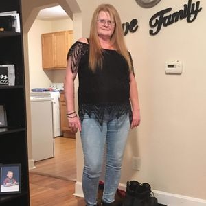 Meet your Posher, Tonya